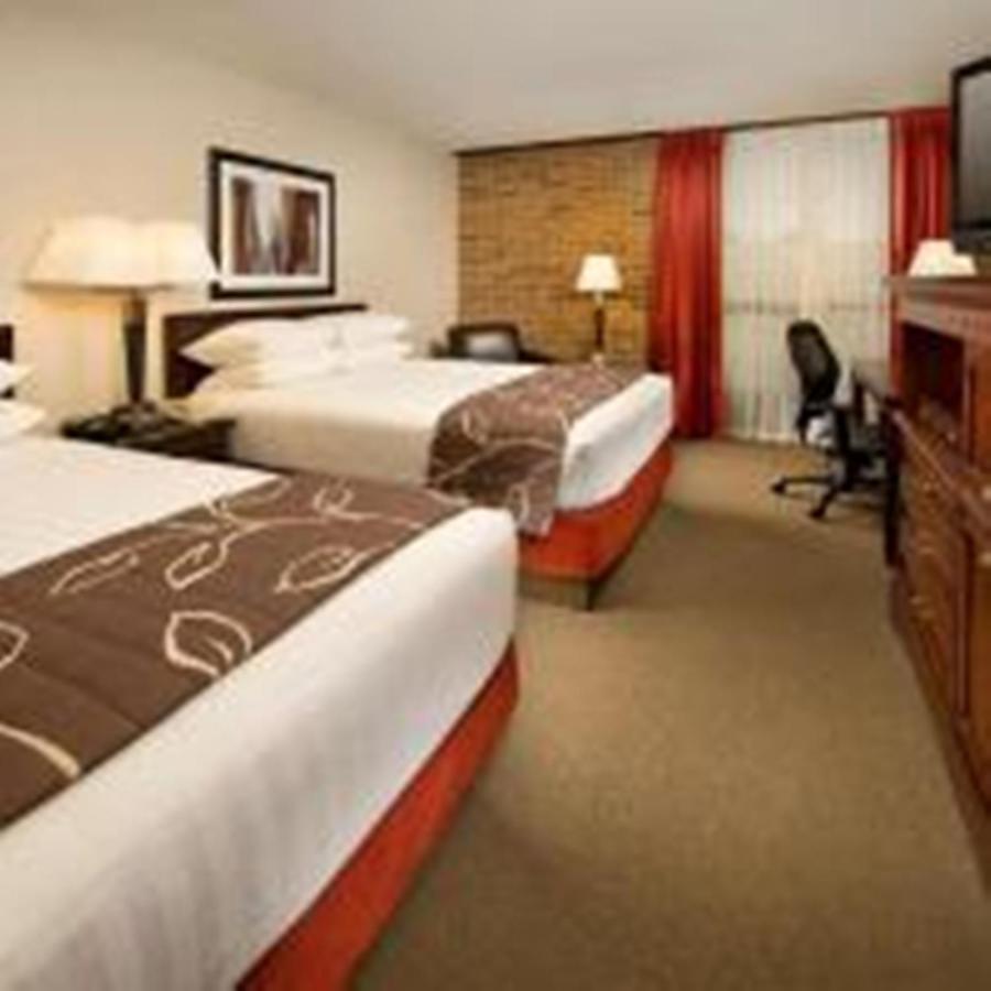 Hotel Lotus Kansas City Merriam ภายนอก รูปภาพ