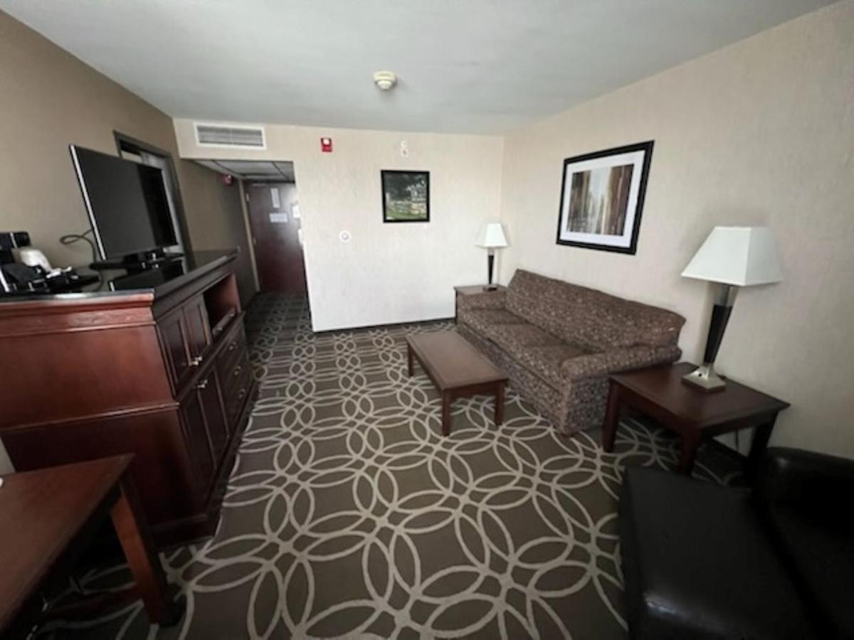 Hotel Lotus Kansas City Merriam ภายนอก รูปภาพ