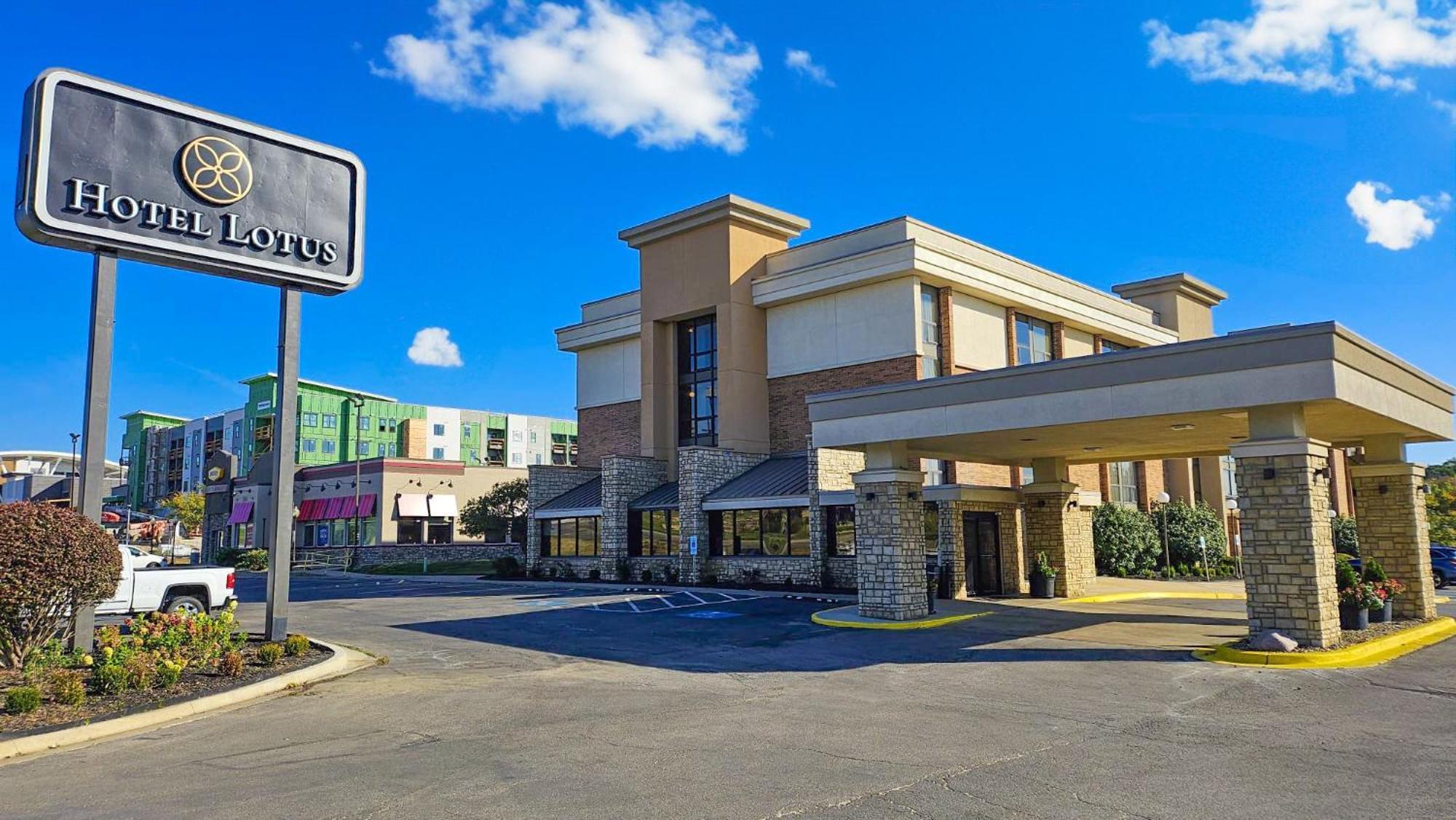 Hotel Lotus Kansas City Merriam ภายนอก รูปภาพ